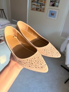 GAP Women's Nude Crystal-Embellished Pointed Flats